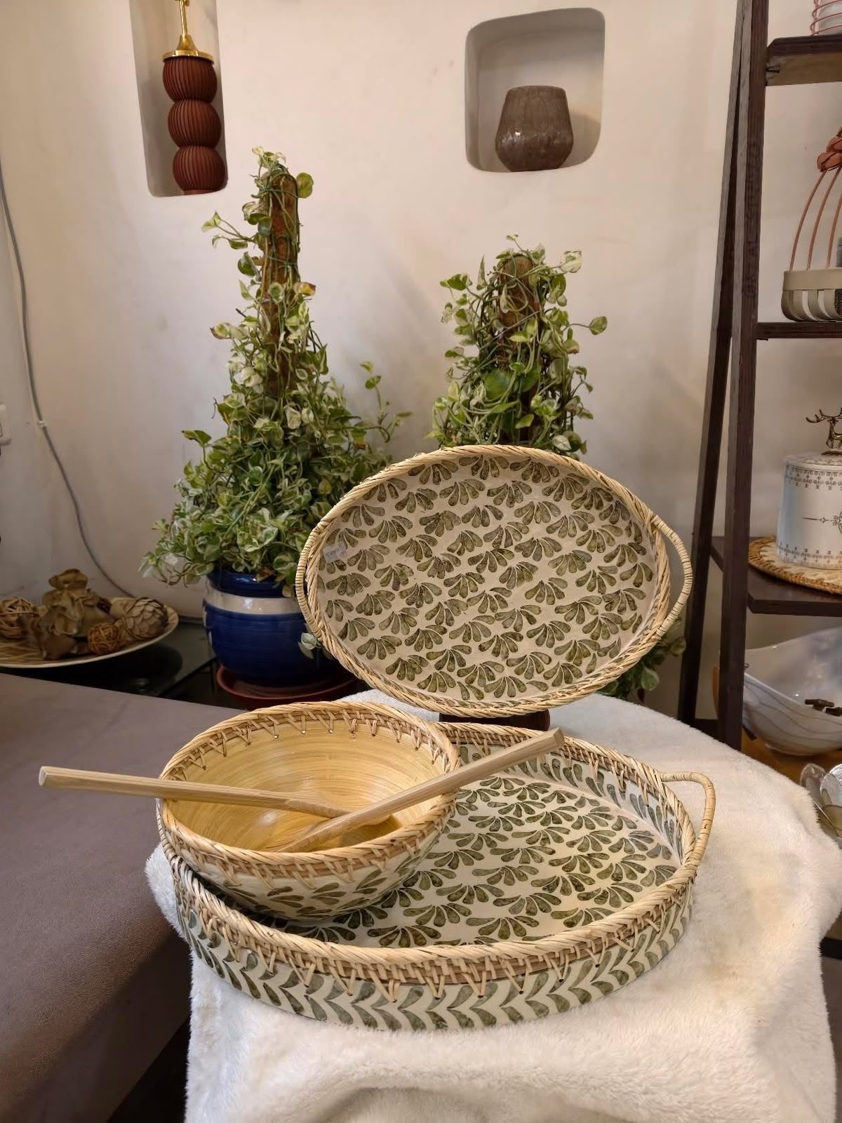 Salad Bowl Serving Set