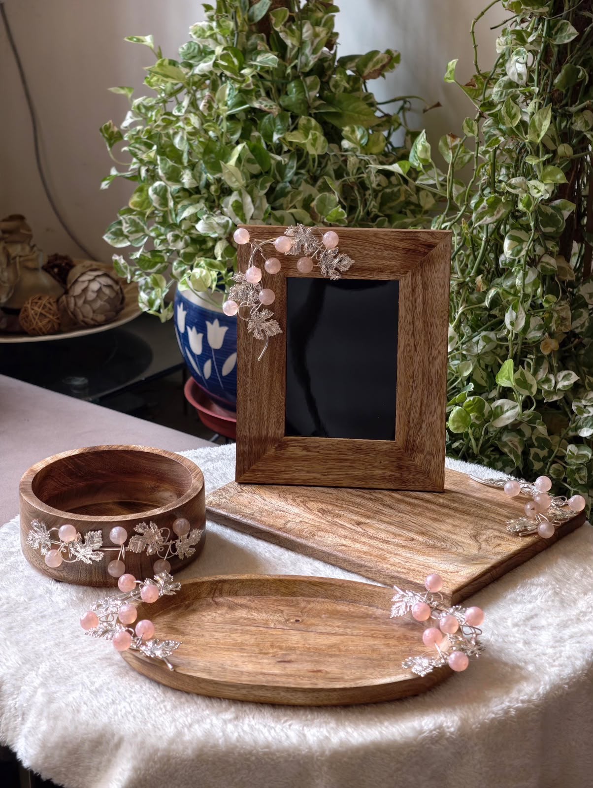 Silver Flowers with Wooden Platters, photo 3