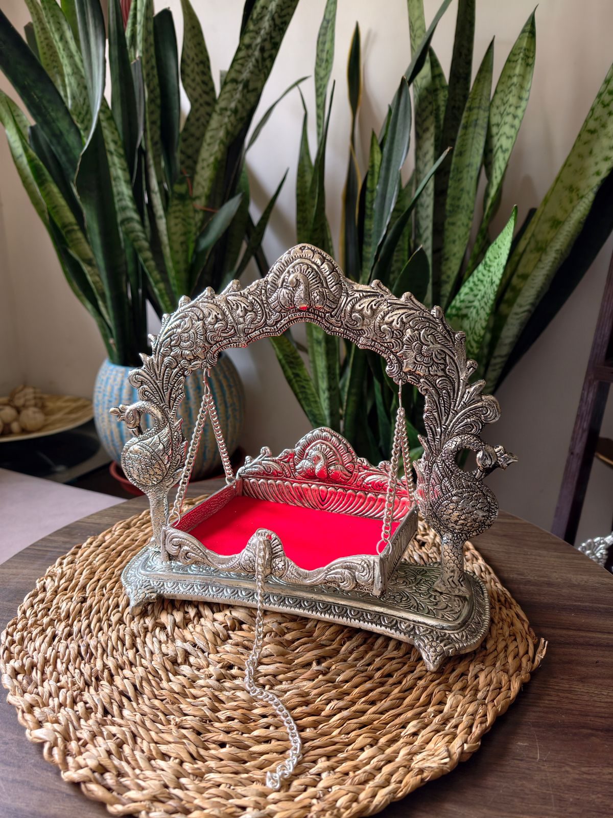 Double peacock jhula